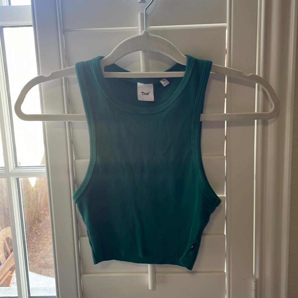 Aritzia TNA cropped tank top